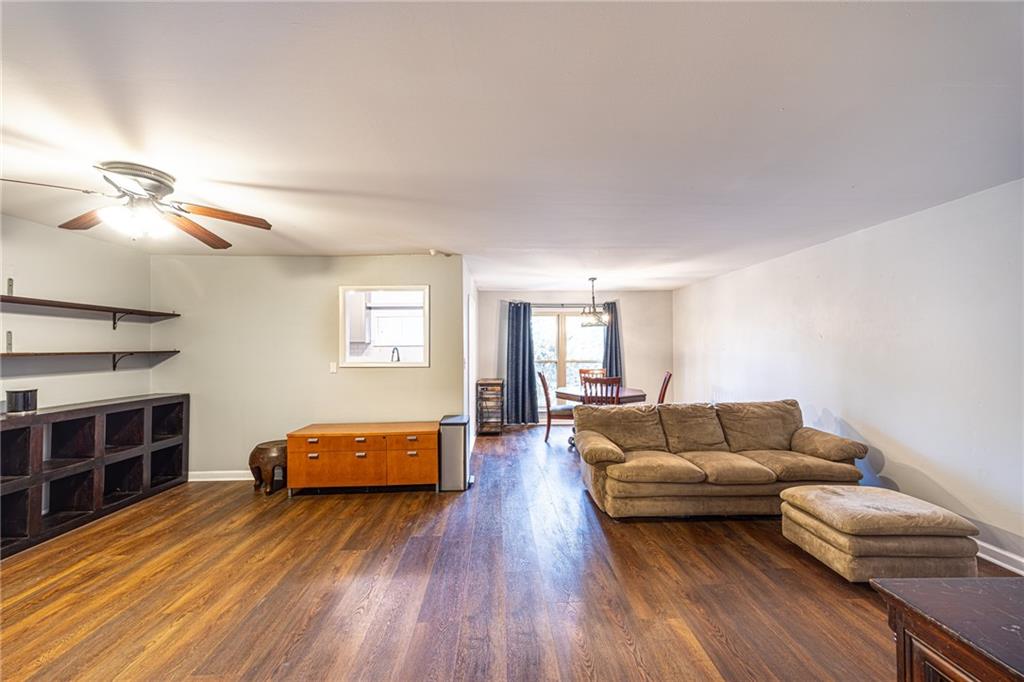 1111 Clairemont Avenue J2