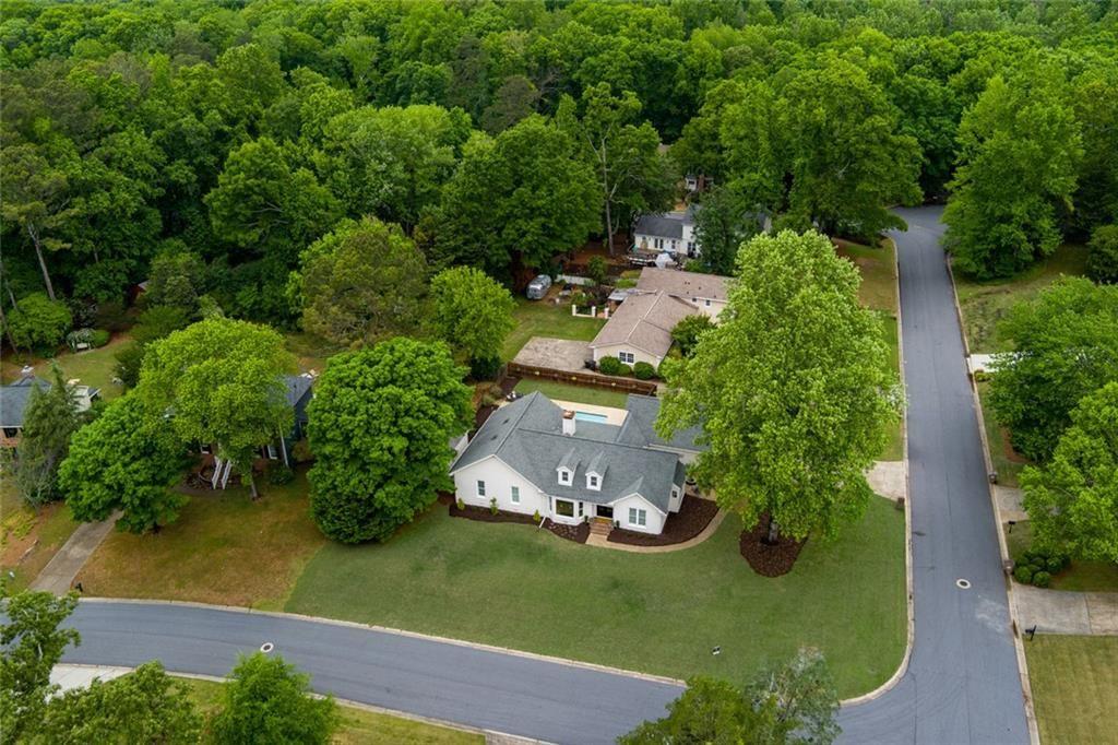 945 Hidden Hollow Drive