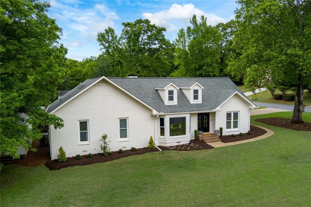 945 Hidden Hollow Drive