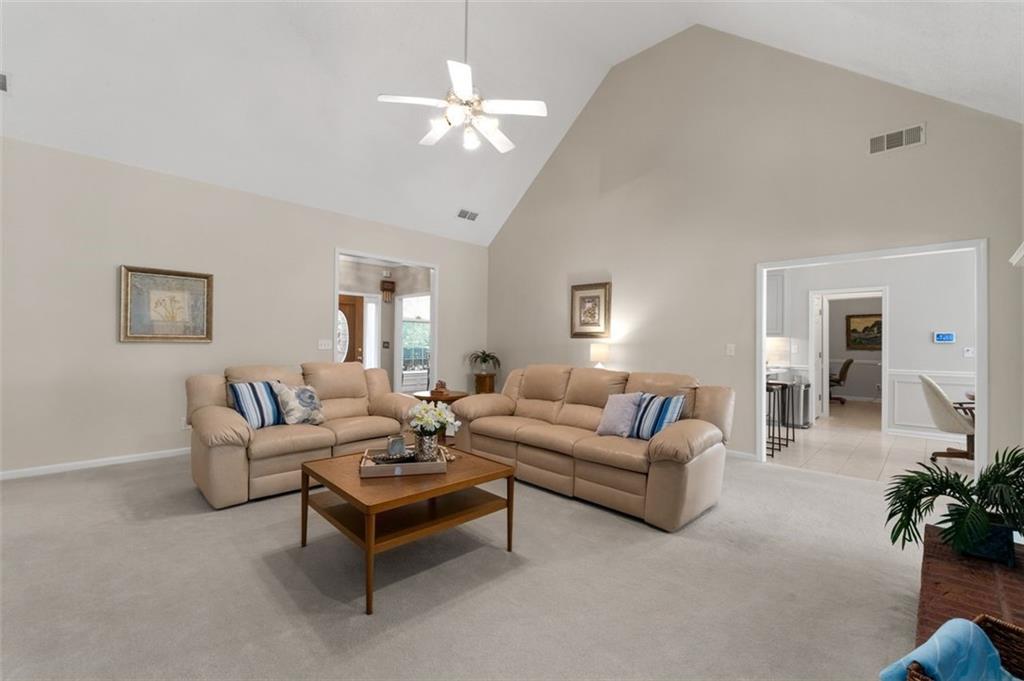 3027 Biltmore Woods Drive, Buford, Georgia image 11