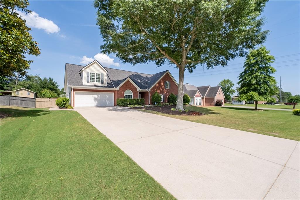 3027 Biltmore Woods Drive, Buford, Georgia image 3