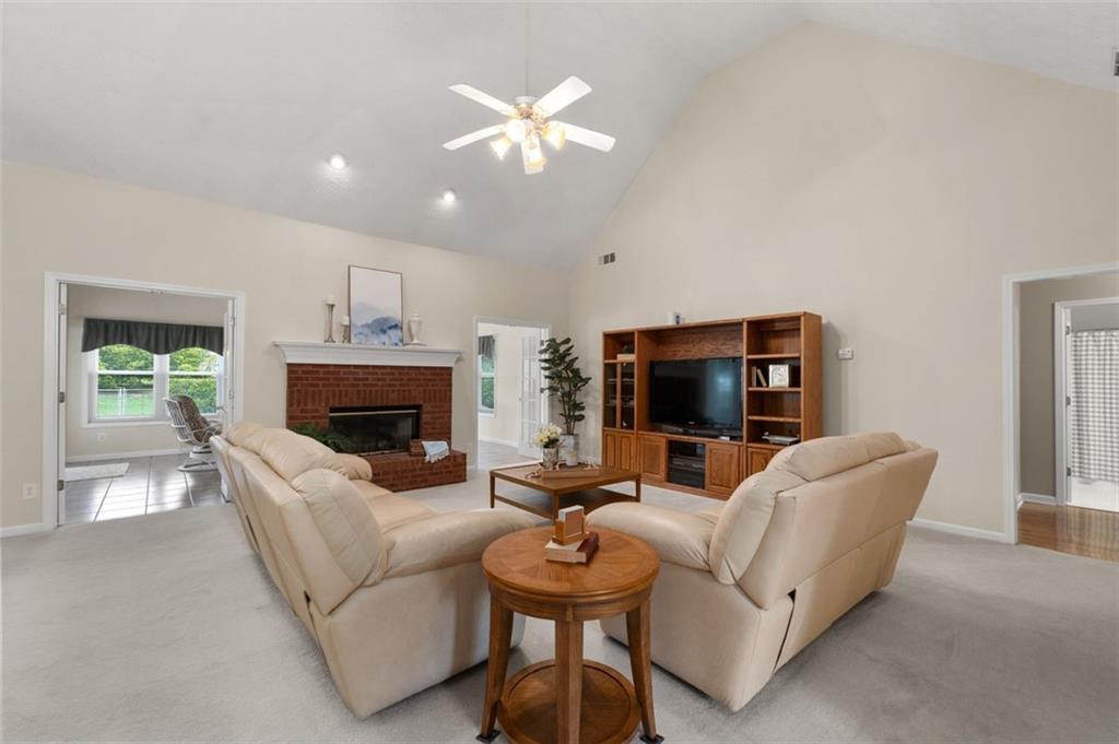 3027 Biltmore Woods Drive, Buford, Georgia image 9