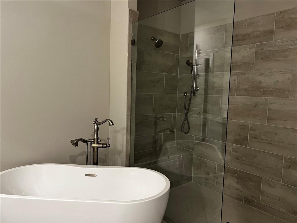 ATLEY - Residential Lease