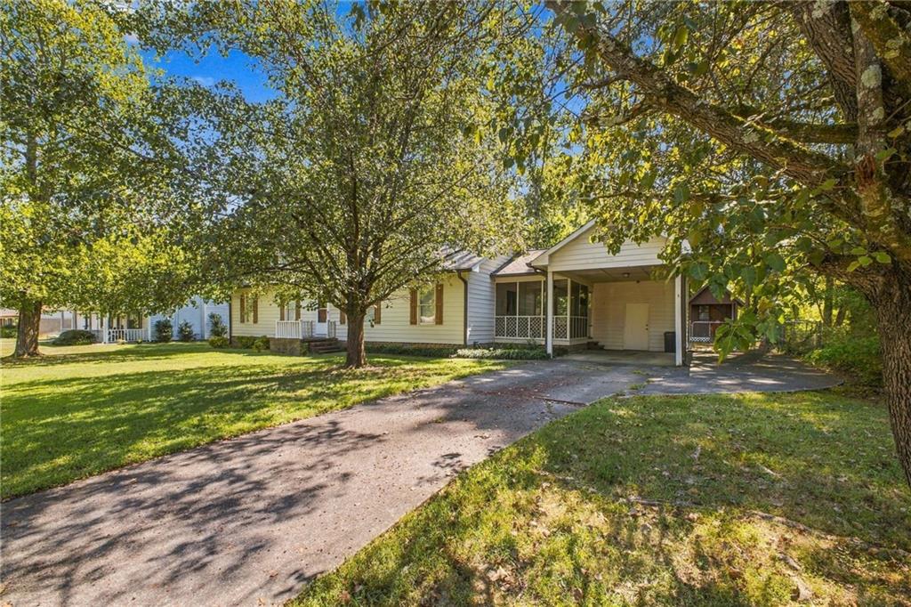 11 Pine Bower Drive NW