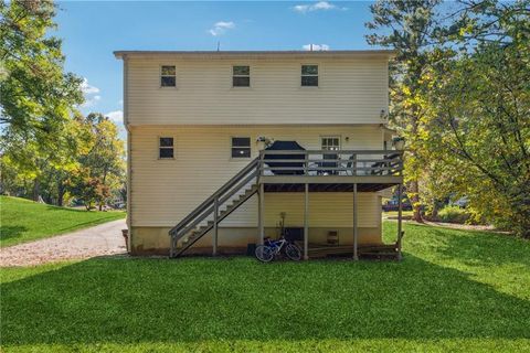 A home in Powder Springs