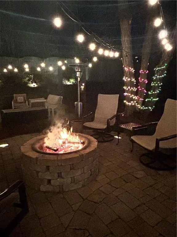 Roswell, Georgia 30075, United States, 4 Bedrooms Bedrooms, ,3 BathroomsBathrooms,Residential,Pending,15500