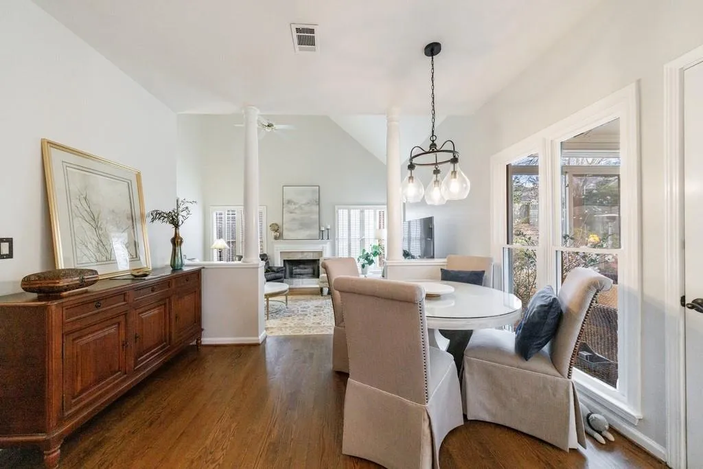 Roswell, Georgia 30075, United States, 4 Bedrooms Bedrooms, ,3 BathroomsBathrooms,Residential,Pending,15500