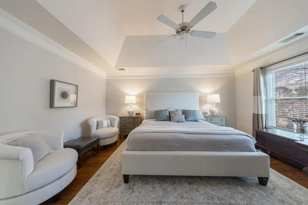 Roswell, Georgia 30075, United States, 4 Bedrooms Bedrooms, ,3 BathroomsBathrooms,Residential,Pending,15500