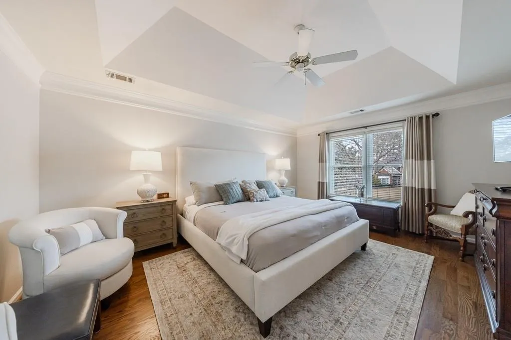 Roswell, Georgia 30075, United States, 4 Bedrooms Bedrooms, ,3 BathroomsBathrooms,Residential,Pending,15500