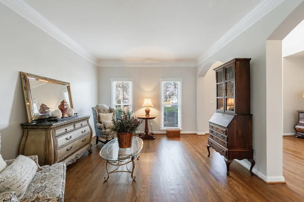 Roswell, Georgia 30075, United States, 4 Bedrooms Bedrooms, ,3 BathroomsBathrooms,Residential,Pending,15500