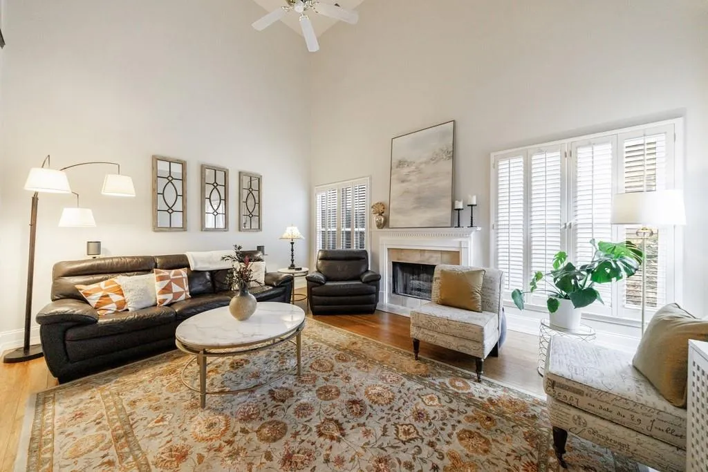 Roswell, Georgia 30075, United States, 4 Bedrooms Bedrooms, ,3 BathroomsBathrooms,Residential,Pending,15500