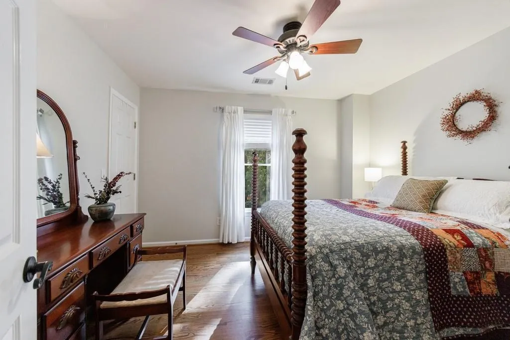 Roswell, Georgia 30075, United States, 4 Bedrooms Bedrooms, ,3 BathroomsBathrooms,Residential,Pending,15500