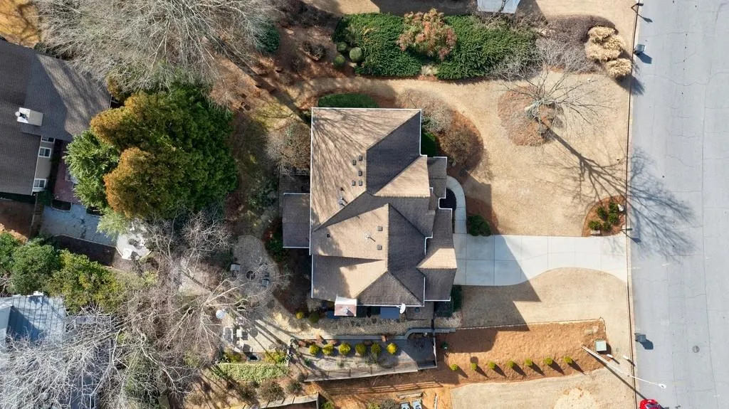 Roswell, Georgia 30075, United States, 4 Bedrooms Bedrooms, ,3 BathroomsBathrooms,Residential,Pending,15500