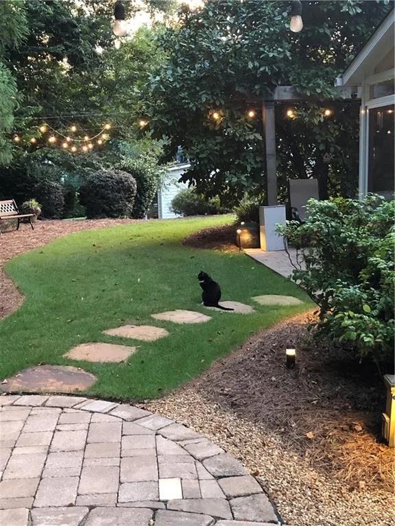 Roswell, Georgia 30075, United States, 4 Bedrooms Bedrooms, ,3 BathroomsBathrooms,Residential,Pending,15500