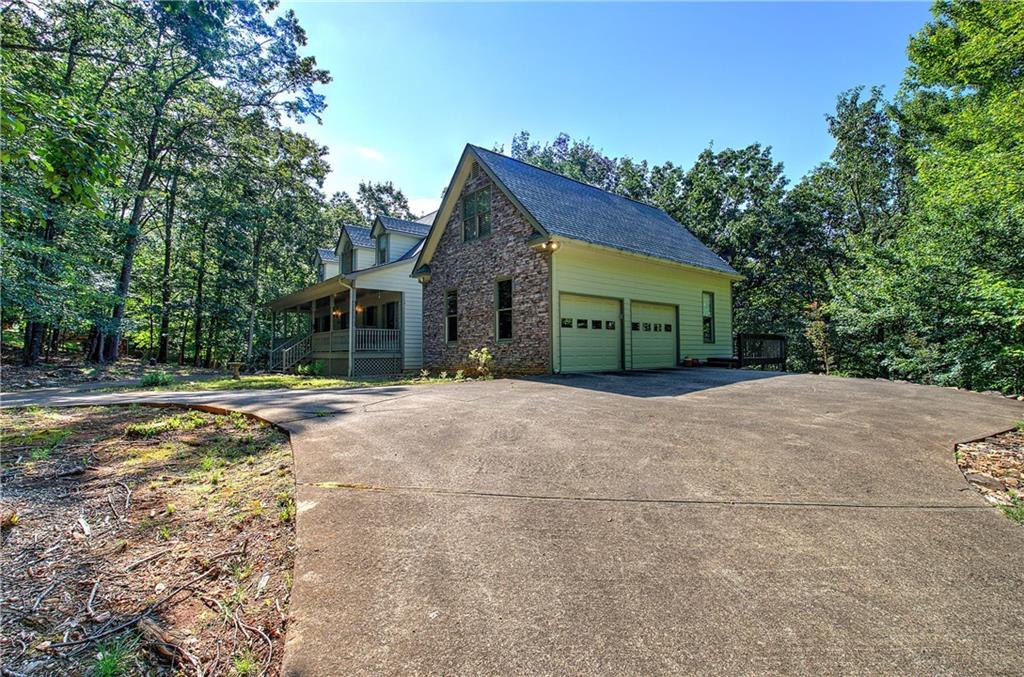 88 Bee Tree Ridge Court