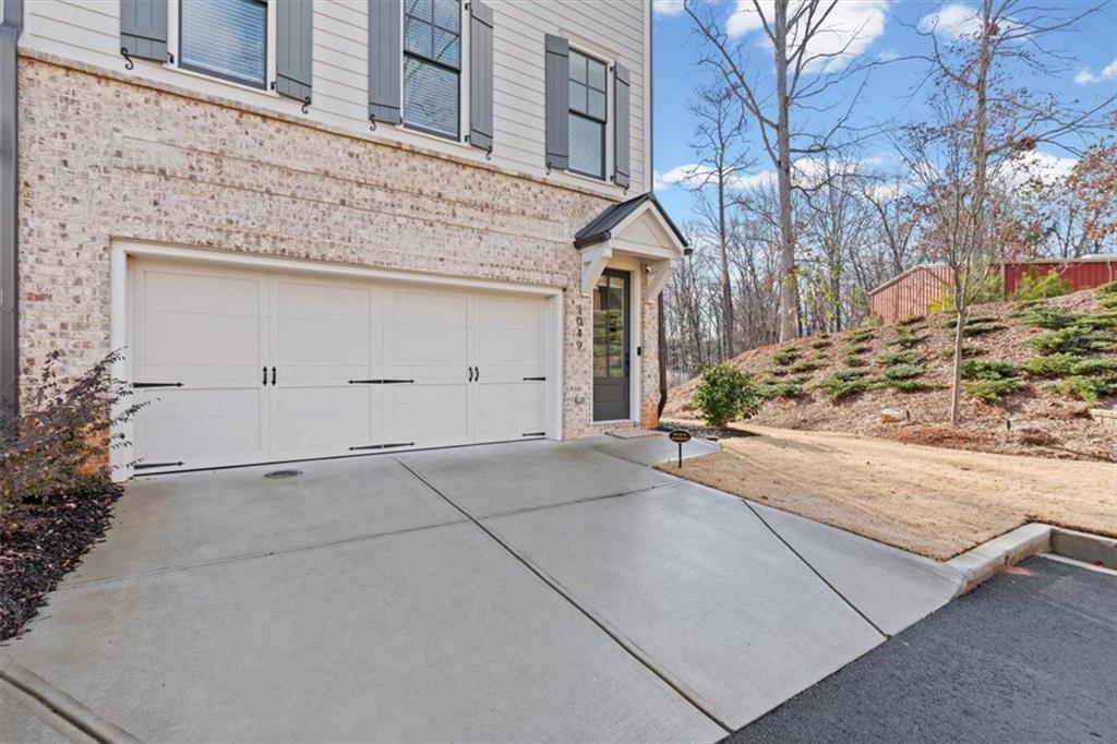 1049 Endeavour Court