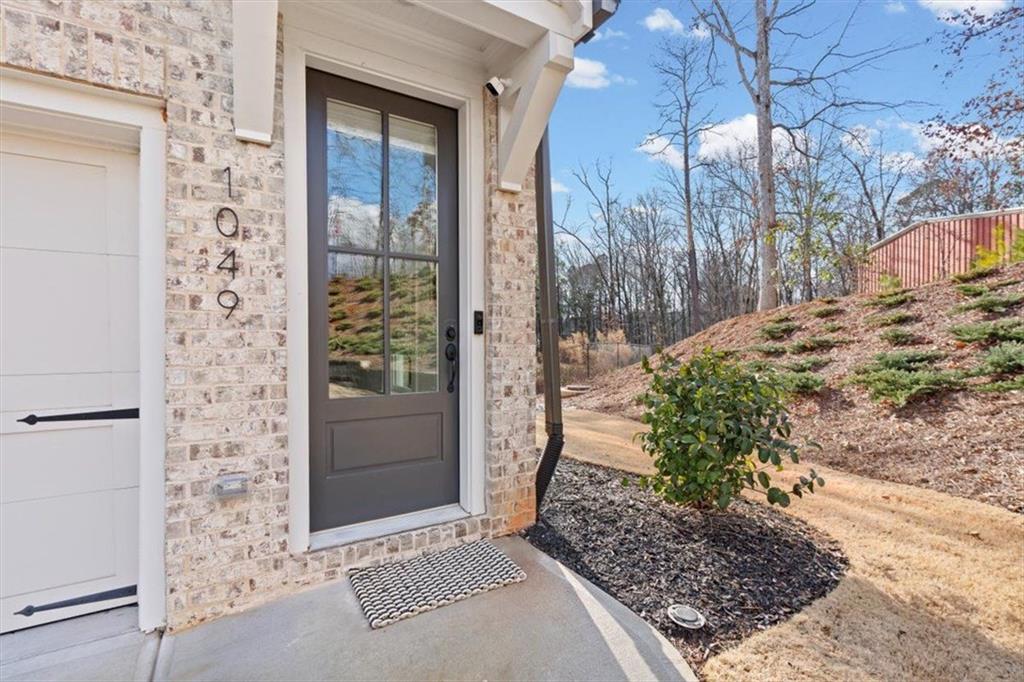 1049 Endeavour Court