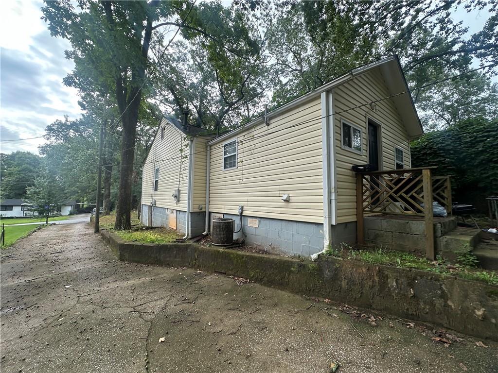 1591 Woodland Avenue SE