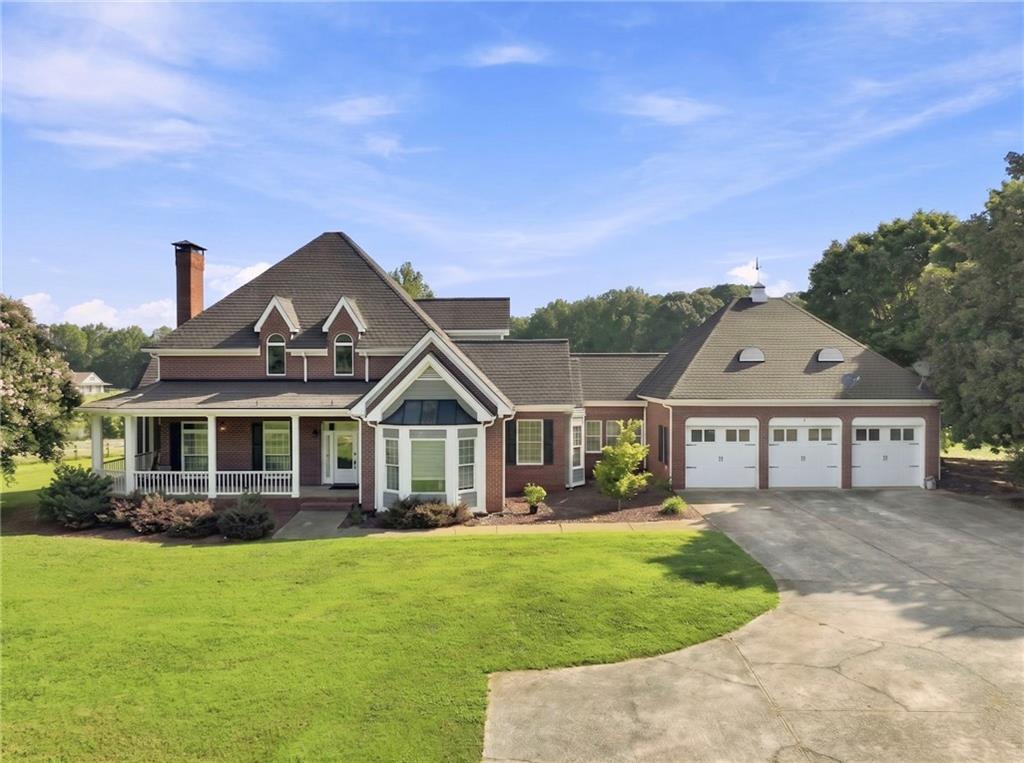 329 Willow Lakes Lane