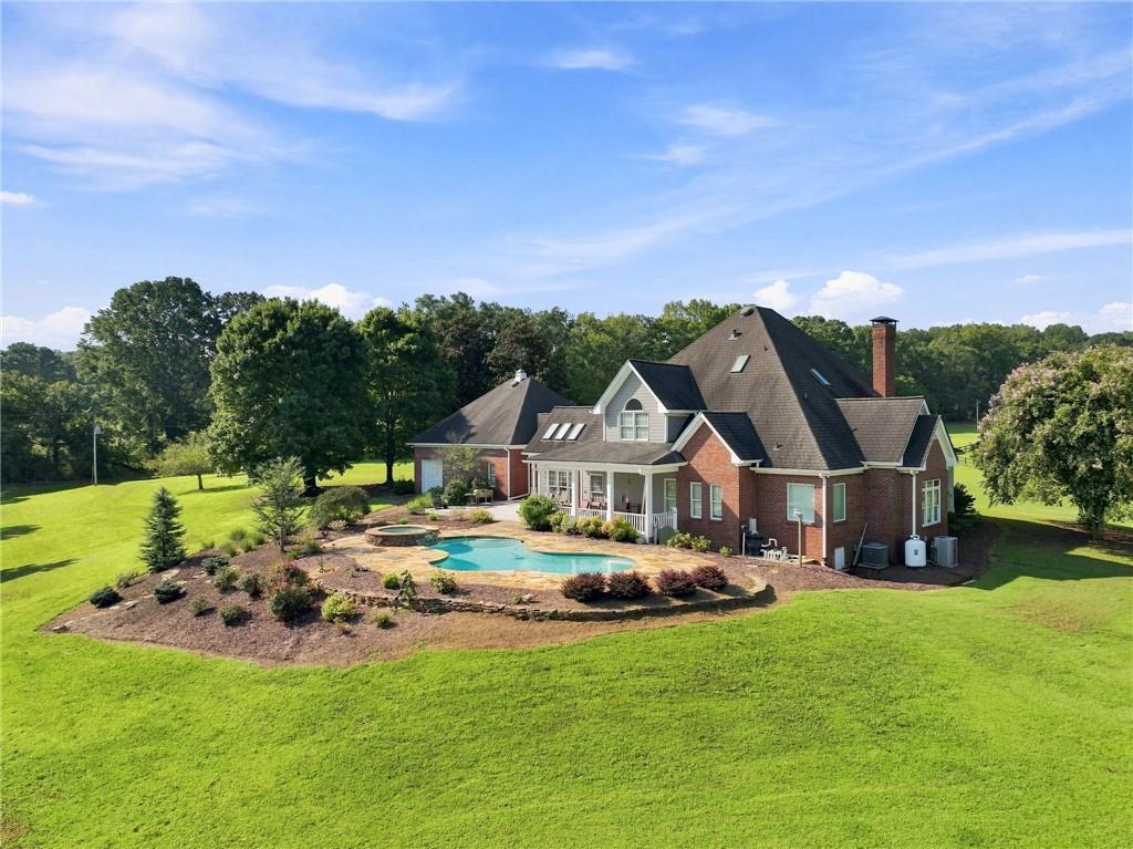 329 Willow Lakes Lane