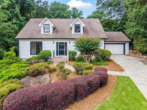 Homes For Sale - 1189 Forest Brook Court<br/> Marietta, GA 30068