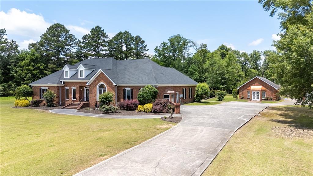 104 Aspen Drive NE