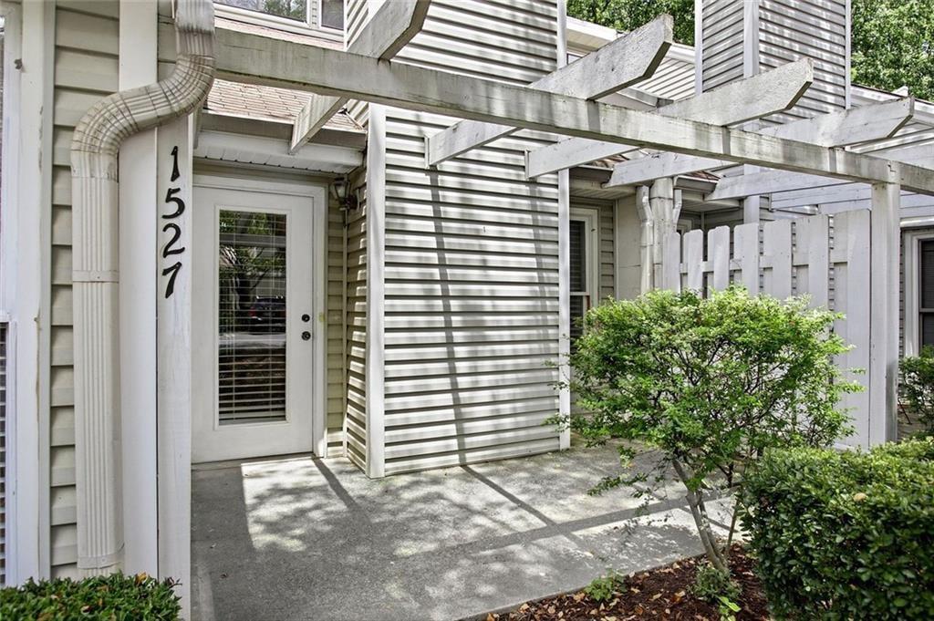1527 Planters Ridge Lane
