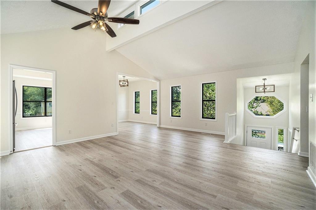 1100 Sallete Court