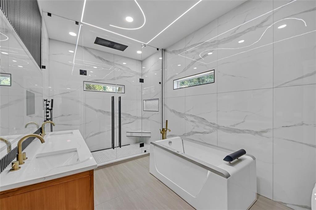 Frst Hills - Residential