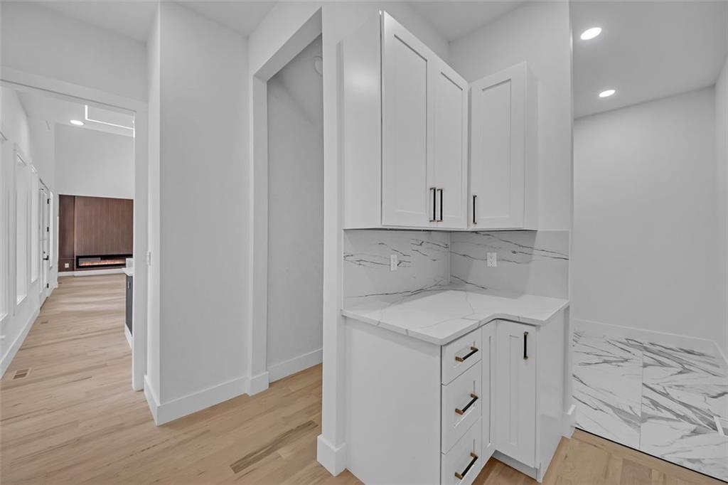 Frst Hills - Residential