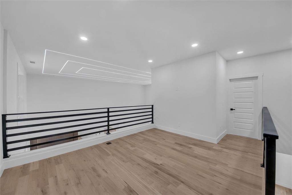 Frst Hills - Residential