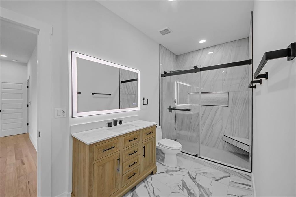 Frst Hills - Residential
