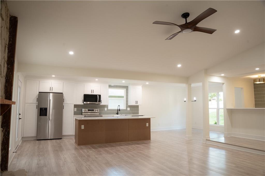 1139 Hillcrest Court