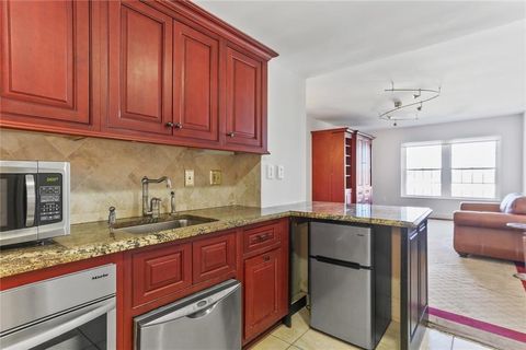 199 14th Street NE 812 Atlanta GA 30309