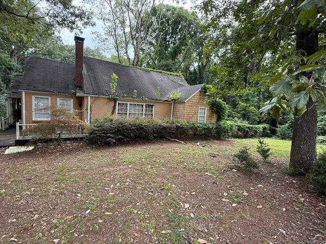 1533 N Ellington Street SE