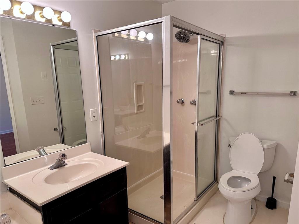 Camden Pond - Residential