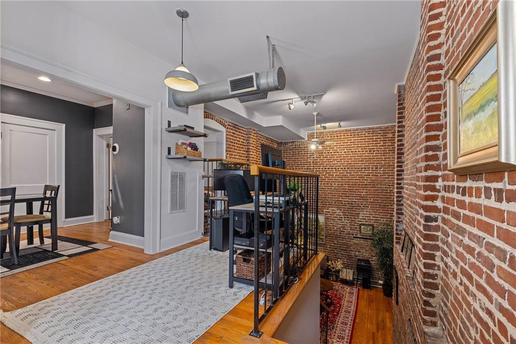 155 3rd Street NE 12