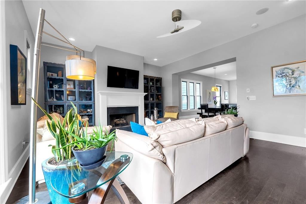 388 Bill Kennedy Way SE
