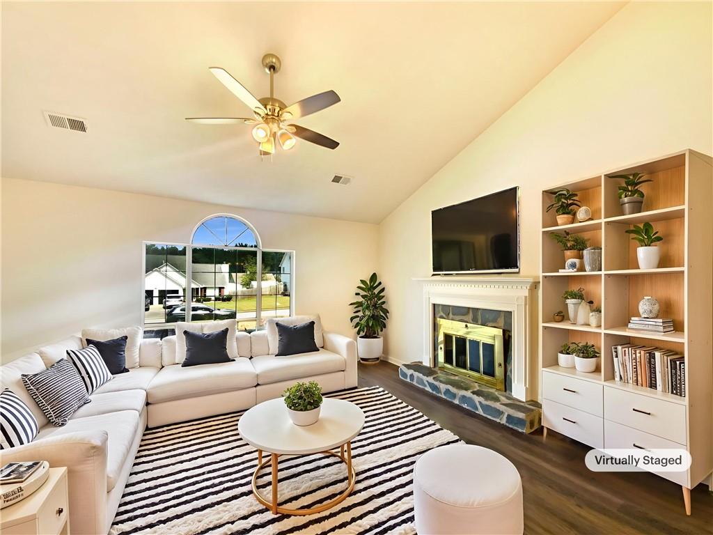 810 River Valley Drive