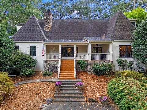 937 Buckingham Circle NW Atlanta GA 30327