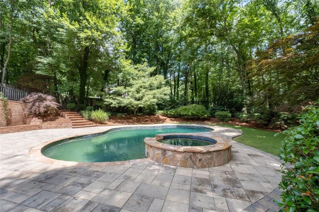 1650 Harvest Lane