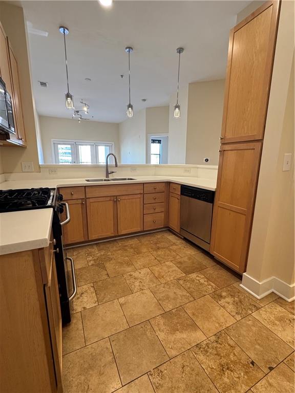 799 Hammond Drive 113