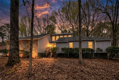 Homes For Sale - 400 Benjamin Circle<br/> Fayetteville, GA 30214