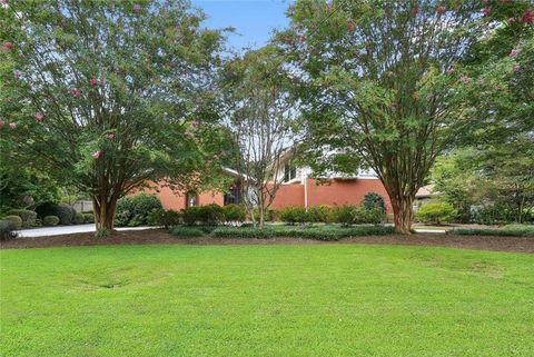 5224 N Peachtree Road Dunwoody GA 30338