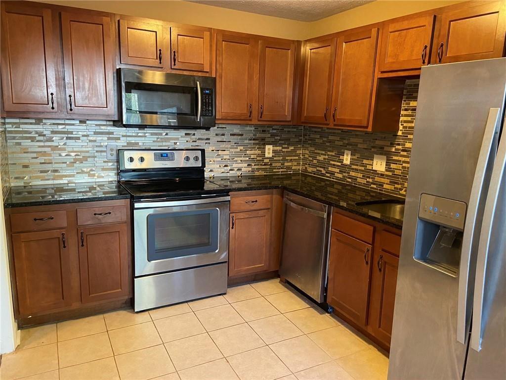 Jamestowne - Residential Lease