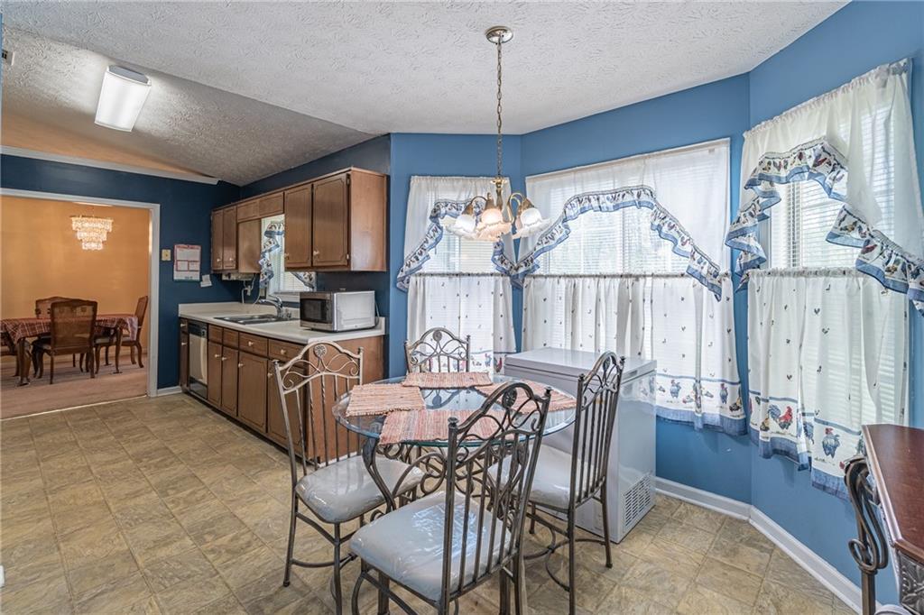 515 Sunnyhill Drive, Jonesboro, Georgia image 13