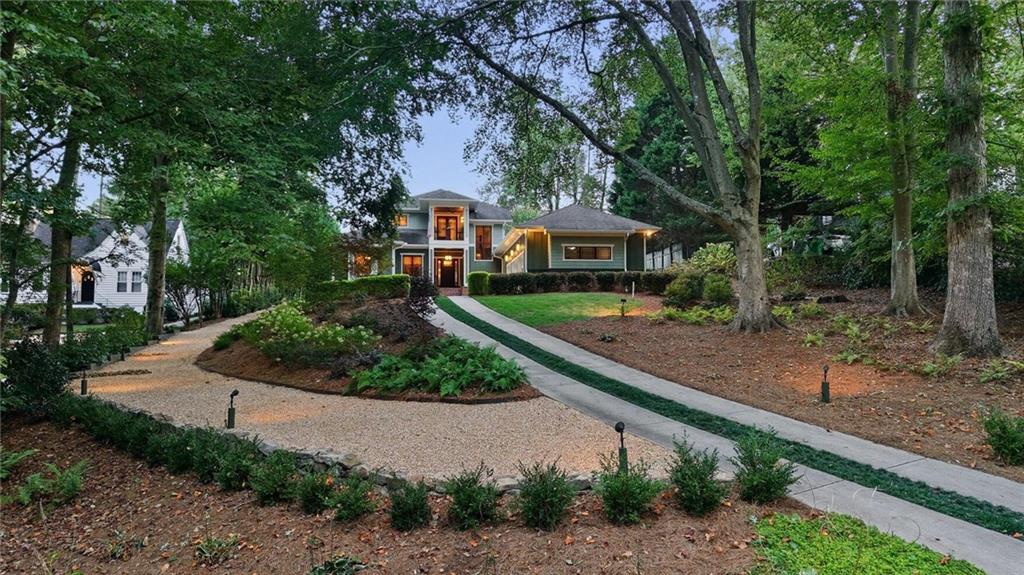 1271 Roxboro Drive NE
