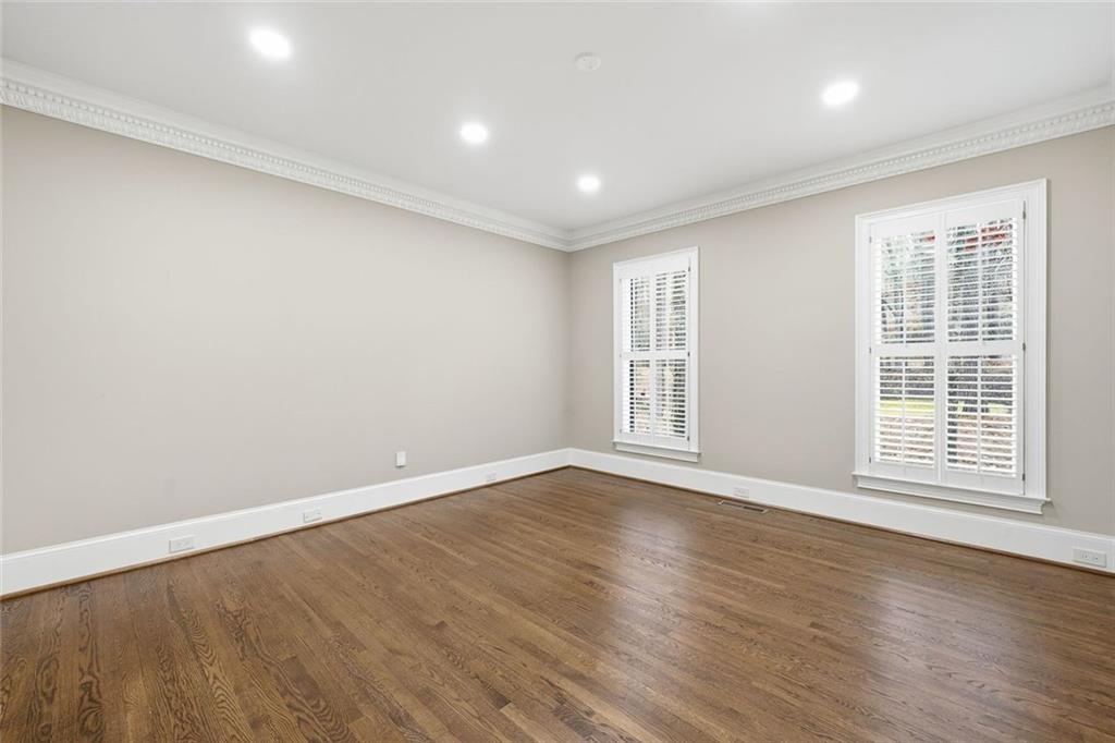 300 High Bridge Chase