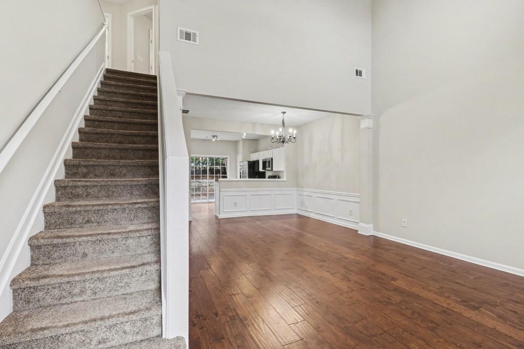 3142 Commonwealth Way