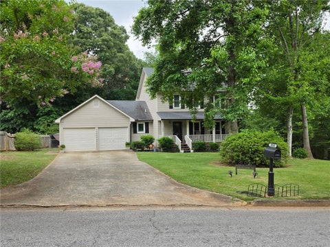 Homes For Sale - 3080 Stone Oak Drive<br/> Douglasville, GA 30135